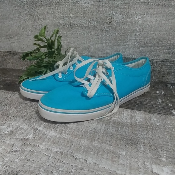 ocean blue vans
